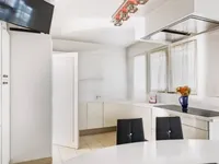 Недвижимость Single house 10 rooms: 8