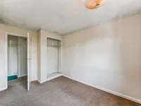 Недвижимость St. Albans Avenue: 1