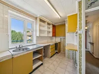 Недвижимость St. Albans Avenue: 8