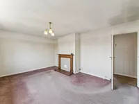 Недвижимость St. Albans Avenue: 12