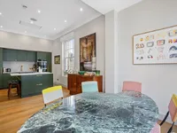 Недвижимость Cathcart Road: 16