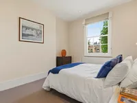 Недвижимость Redcliffe Place: 2