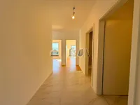 Недвижимость Three-room apartment in Shmari: 13