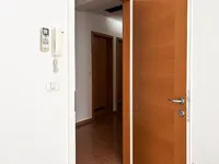 Недвижимость Помещение для бизнеса с местами для автомобилей: 8