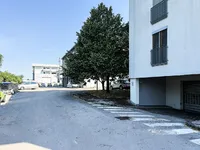 Недвижимость Помещение для бизнеса с местами для автомобилей: 25