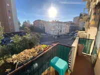 Недвижимость Three-room apartment in the city center: 5