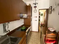 Недвижимость Three-room apartment in the city center: 8