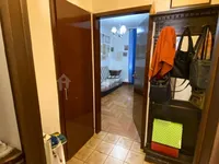 Недвижимость Three-room apartment in the city center: 9