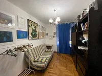 Недвижимость Three-room apartment in the city center: 11