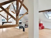 Недвижимость Apartment 5 rooms: 8