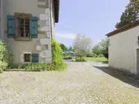Недвижимость Single house 18 rooms: 7