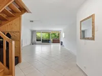 Недвижимость Apartment 6 rooms: 8
