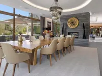 Недвижимость Single house 17 rooms: 2