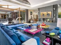 Недвижимость Single house 17 rooms: 8