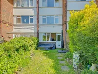 Недвижимость Pitfield Way: 4