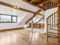 Недвижимость Apartment 5 rooms: 1