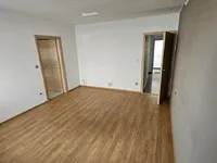 Недвижимость Three-room apartment on Broad: 6
