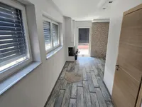 Недвижимость Three-room apartment on Broad: 11