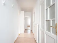 Недвижимость Apartment, 3 rooms, Broad: 7