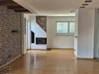 Недвижимость Apartment, 4-room Broad: 1