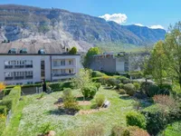 Недвижимость Apartment 4 rooms: 1