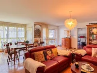 Недвижимость Apartment 4 rooms: 2