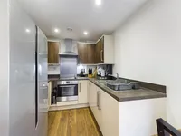Недвижимость Armstrong Road, Neasden: 6