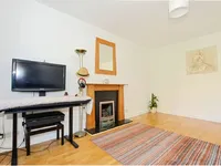 Недвижимость Longstone Avenue: 10
