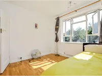 Недвижимость Longstone Avenue: 12