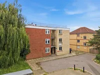 Недвижимость Comber Close, London, Greater: 18