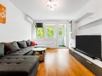 Недвижимость Four-room apartment: 5