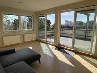 Недвижимость 3-room apartment in New Bežigrad: 2