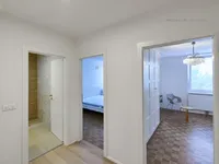 Недвижимость Three-room apartment Bežigrad: 24