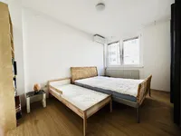Недвижимость Three-room apartment Bežigrad: 12