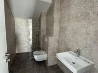 Недвижимость Three-room apartment, Zhidanov quarter: 14