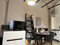 Недвижимость 1.5-room apartment in the center: 5
