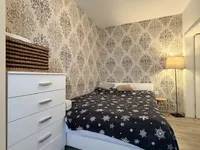 Недвижимость 1.5-room apartment in the center: 8