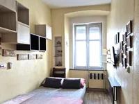 Недвижимость Two-room apartment in the center: 9