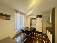 Недвижимость 1-комнатная квартира в центре: 10