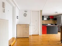 Недвижимость 2-room apartment in the center: 4