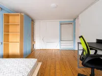 Недвижимость 2-room apartment in the center: 9