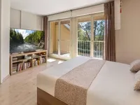 Недвижимость Apartment 6 rooms: 3