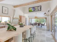 Недвижимость Single house 10 rooms: 6