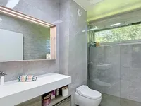 Недвижимость Single house 6 rooms: 11