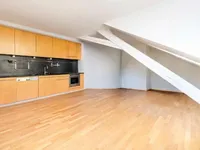 Недвижимость Apartment 3 rooms: 2