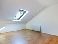 Недвижимость Apartment 3 rooms: 4