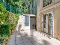 Недвижимость Apartment 8 rooms: 11
