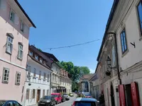Недвижимость 2.5-room apartment in the center: 1