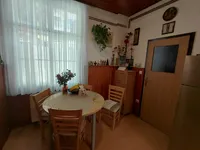 Недвижимость 2.5-room apartment in the center: 24