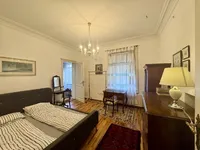 Недвижимость Three-room apartment in the center: 3